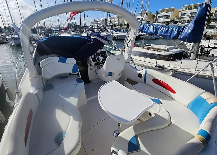 Botel Expo Barco Lancha H33 *