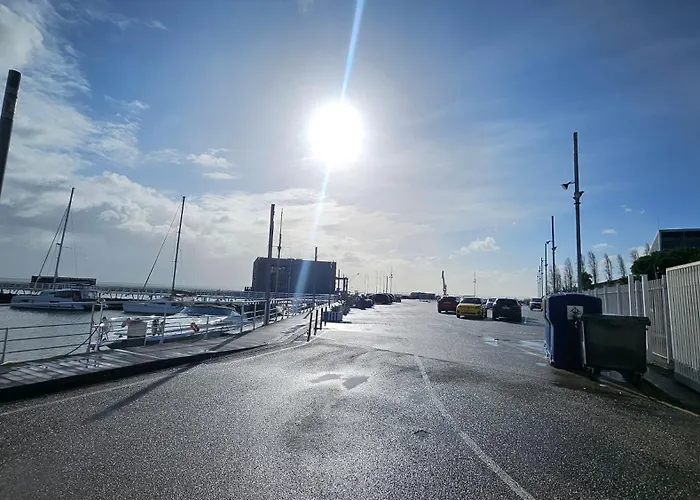 Botel Expo Barco Lancha H33