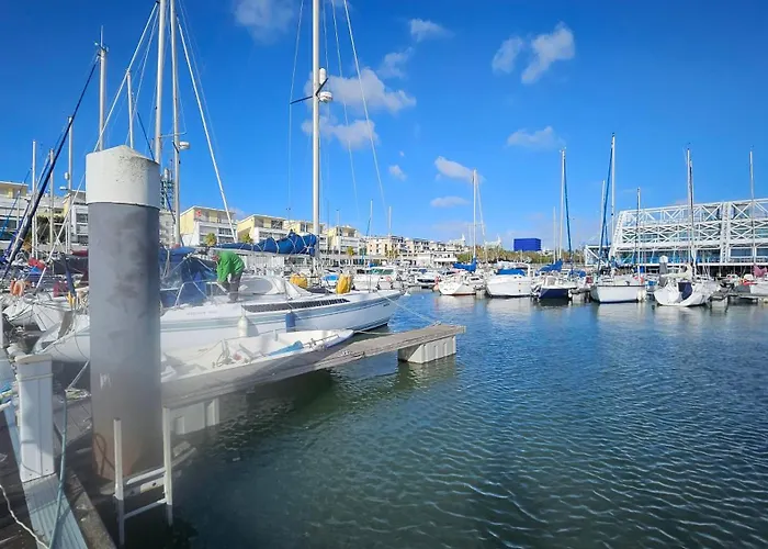 Πλωτό κατάλυμα Expo Barco Lancha H33 *