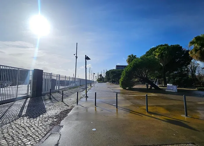 Expo Barco Lancha H33 Πλωτό κατάλυμα *